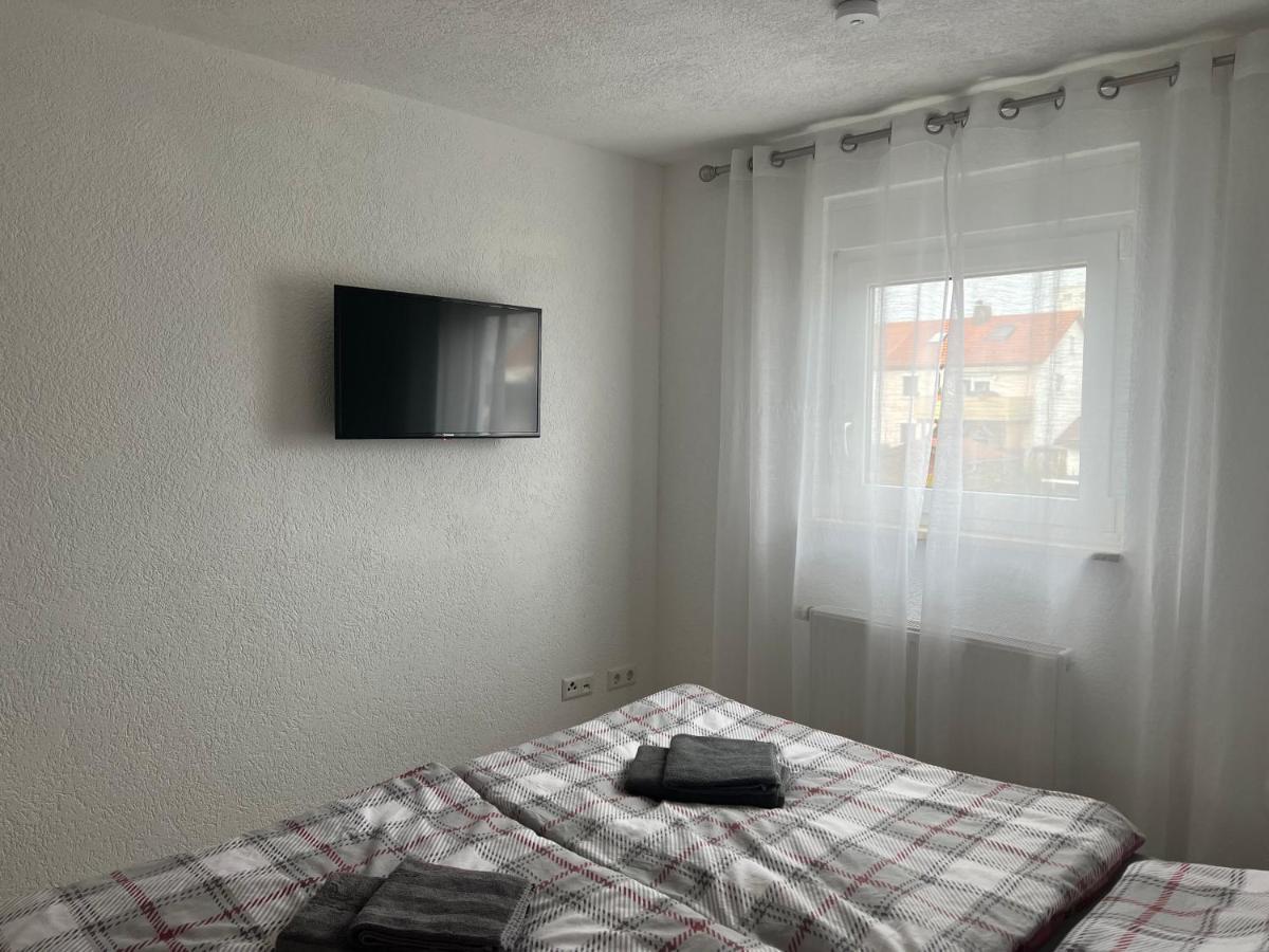 Moderne Helle 2,5 Zimmer Wohnung Mit Grossem Bad Und Kueche In 特罗辛根 外观 照片