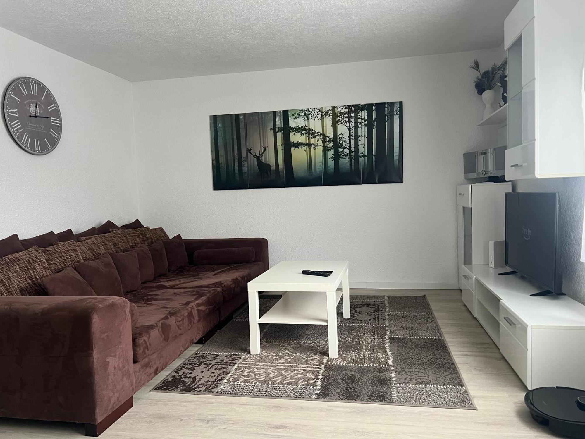 Moderne Helle 2,5 Zimmer Wohnung Mit Grossem Bad Und Kueche In 特罗辛根 外观 照片