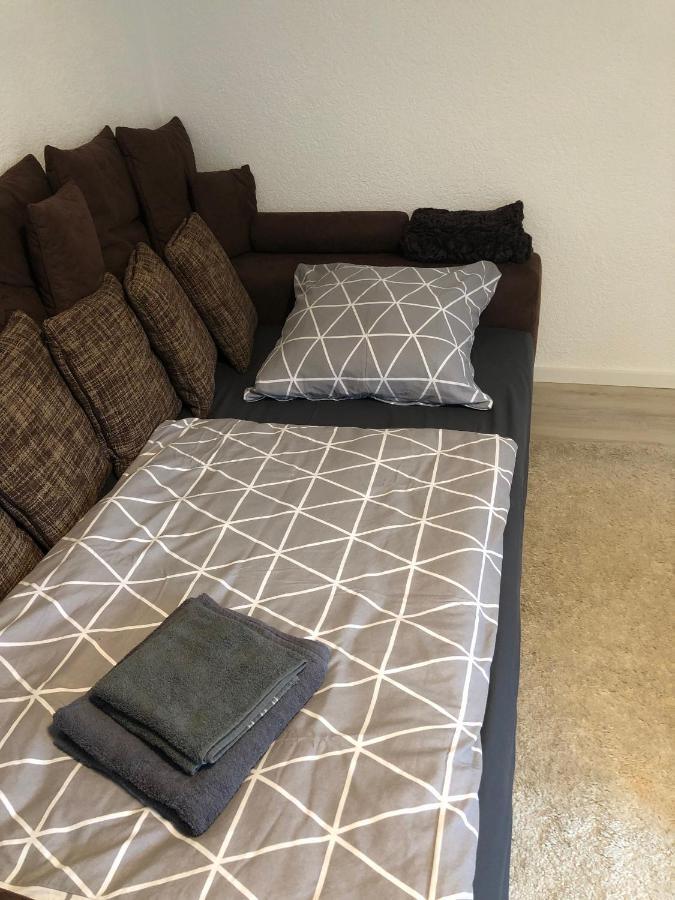 Moderne Helle 2,5 Zimmer Wohnung Mit Grossem Bad Und Kueche In 特罗辛根 外观 照片